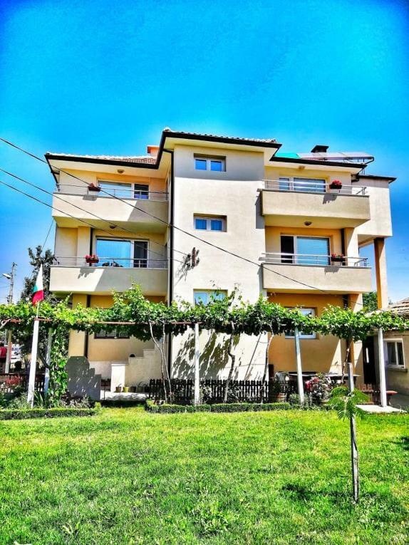 Guest House Dimi Byala  Ngoại thất bức ảnh